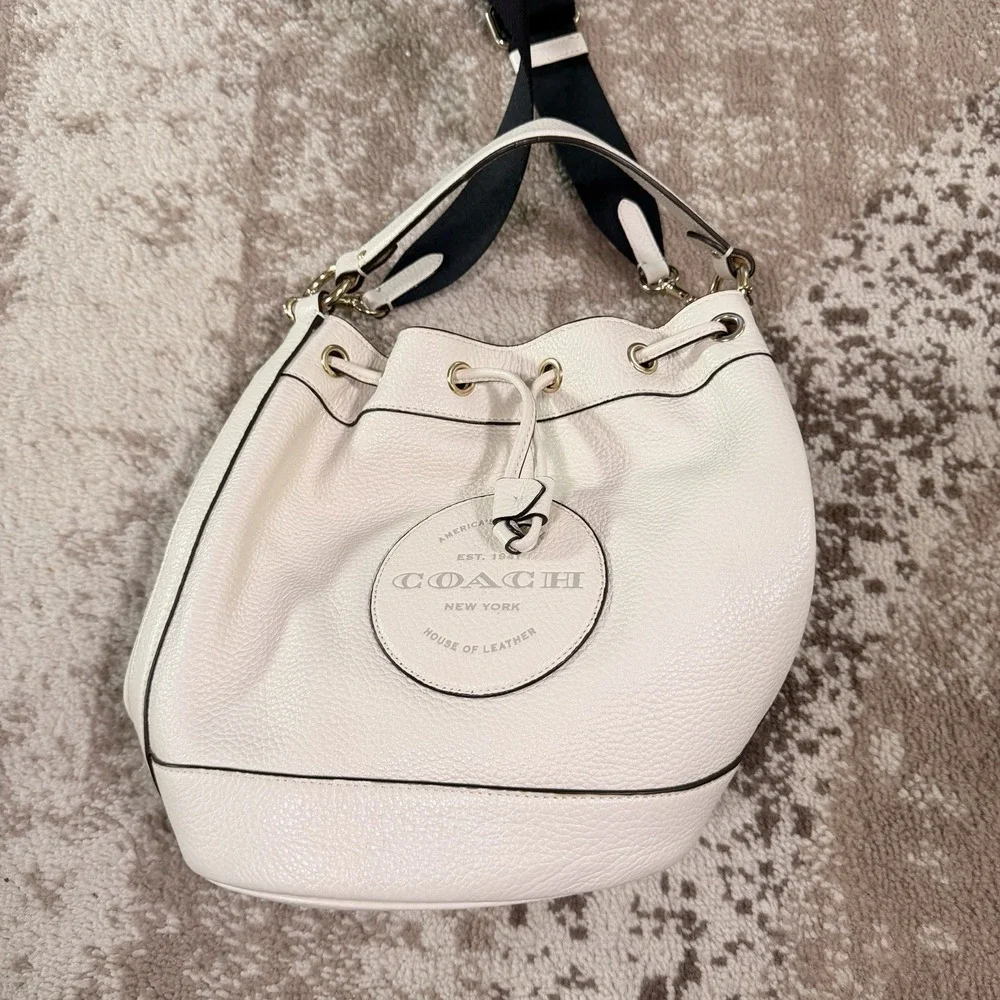 COACH‎ Dempsey Drawstring Bucket Patch Bag Crossbody purse C4100 Chalk Ivory